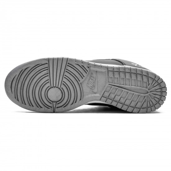 Supreme x Nike Dunk SB Low QS 'Metallic Silver